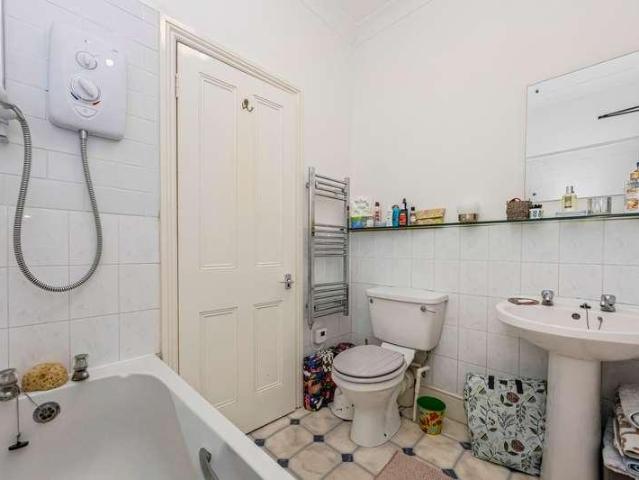 1 bed flat for sale