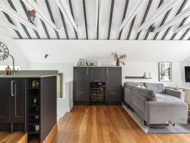 1 bed flat for sale