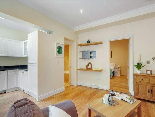 1 bed flat for sale