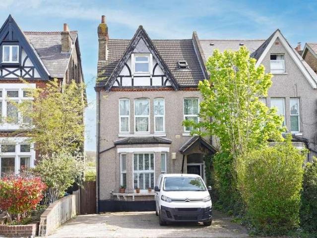 1 bed flat for sale