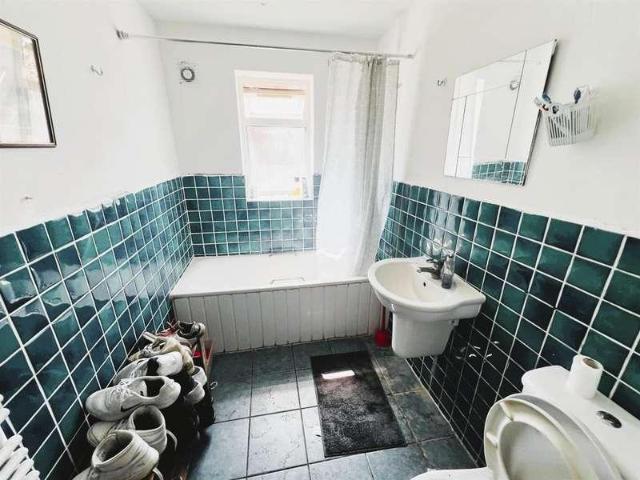1 bed flat for sale