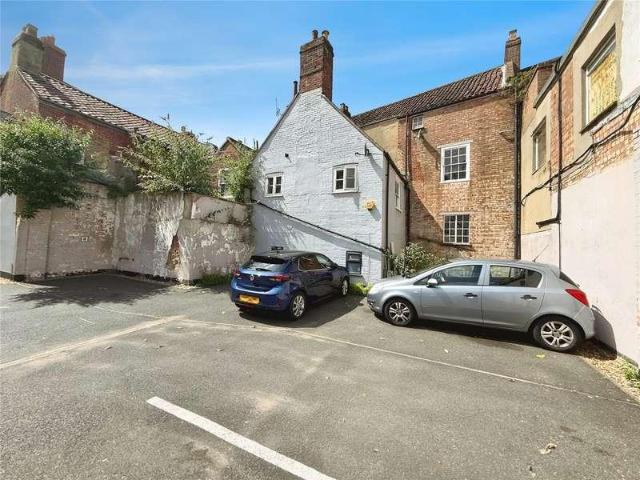 1 bed flat for sale