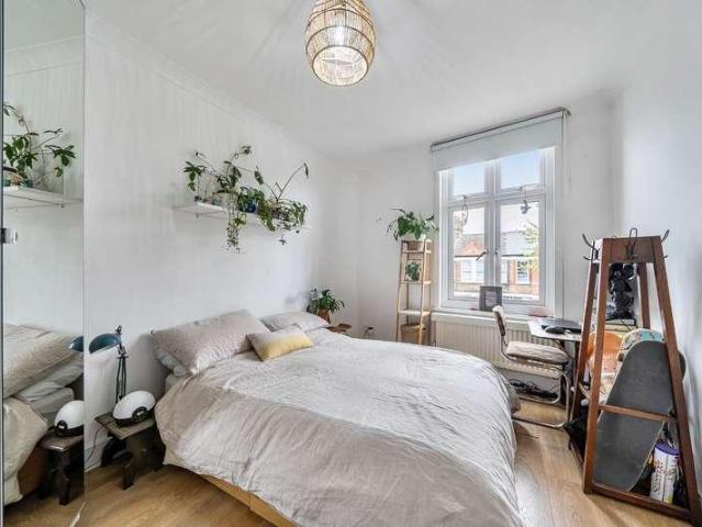 1 bed flat for sale