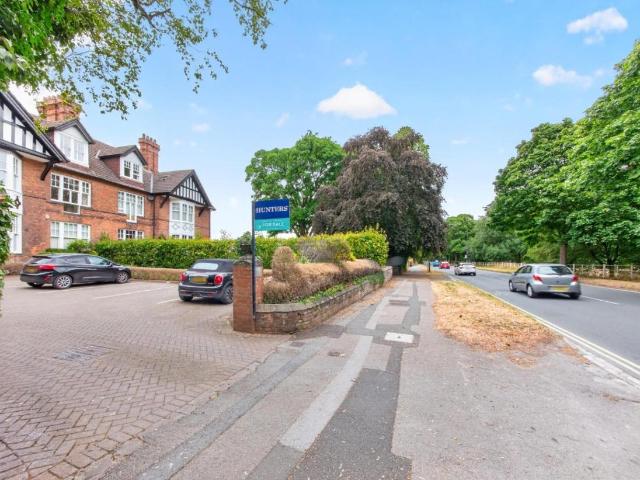 1 bed flat for sale