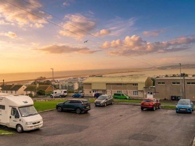 1 bed flat for sale