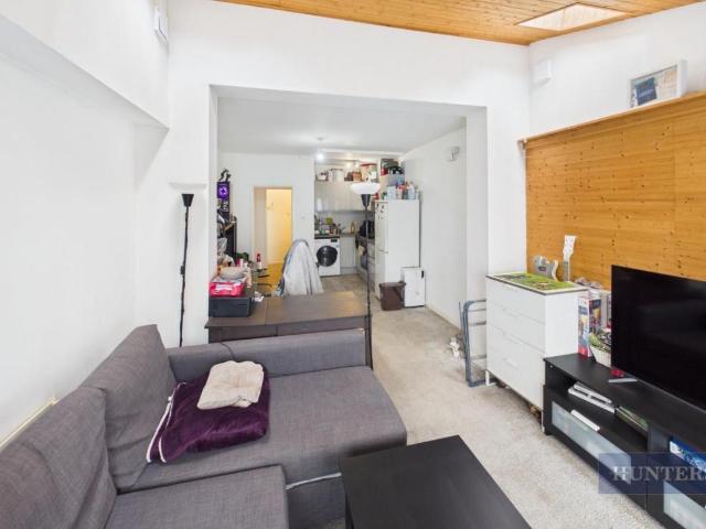 1 bed flat for sale