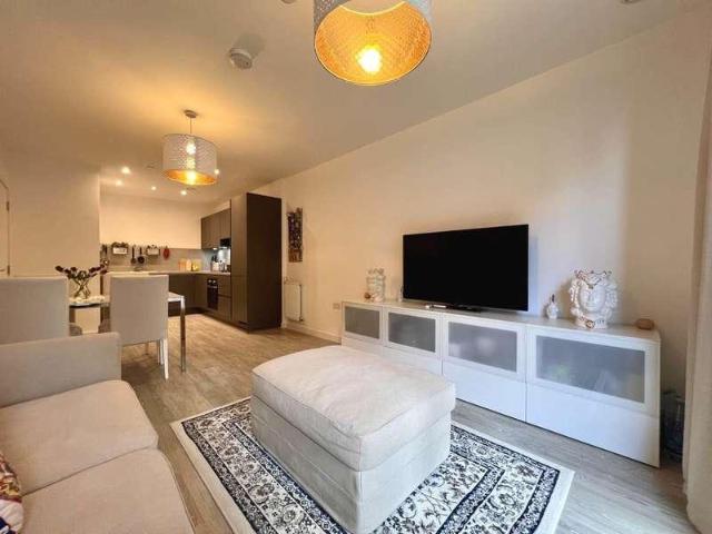 1 bed flat for sale