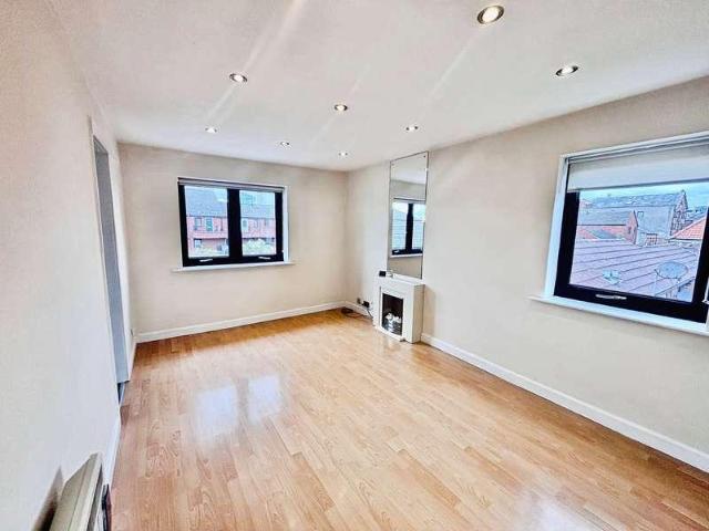 1 bed flat for sale