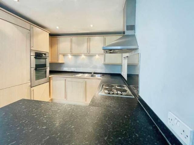 1 bed flat for sale