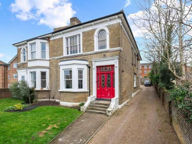 1 bed flat for sale