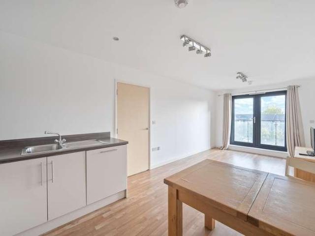 1 bed flat for sale