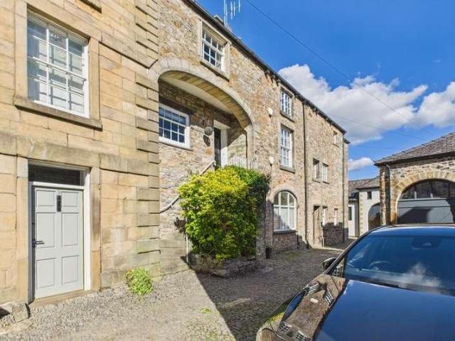 1 bed flat for sale