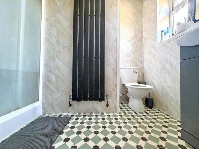 1 bed flat for sale