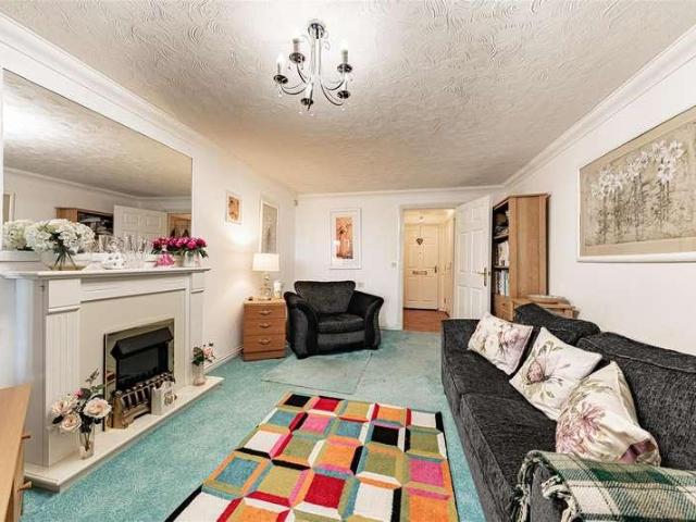 1 bed flat for sale
