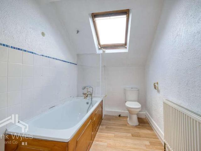 1 bed flat for sale