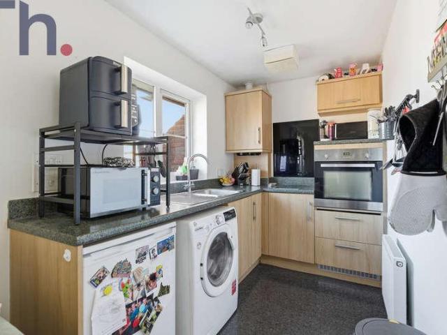 1 bed flat for sale
