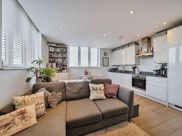 1 bed flat for sale