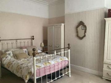 1 bed flat for sale