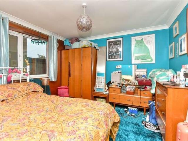 1 bed flat for sale