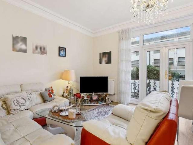 1 bed flat for sale