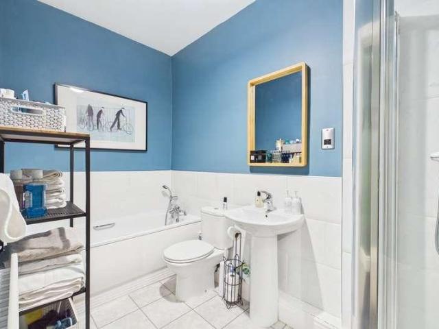 1 bed flat for sale
