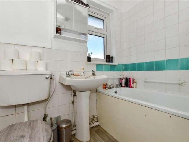 1 bed flat for sale