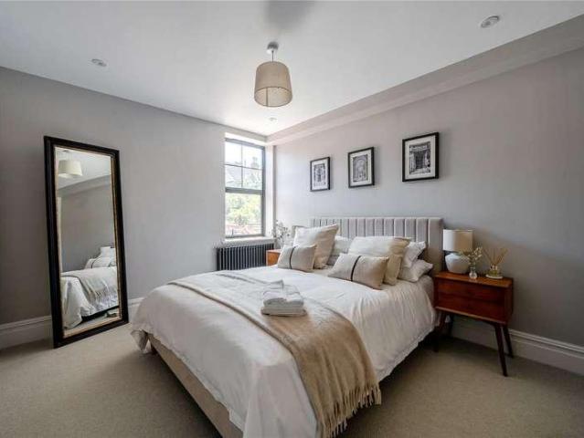 1 bed flat for sale