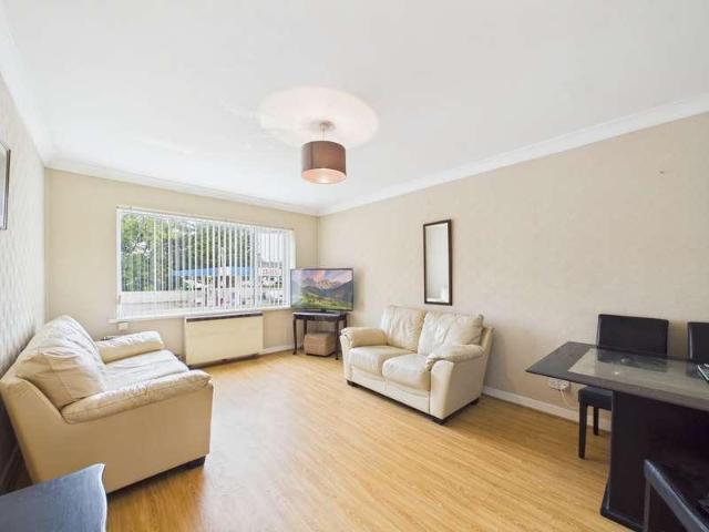 1 bed flat for sale