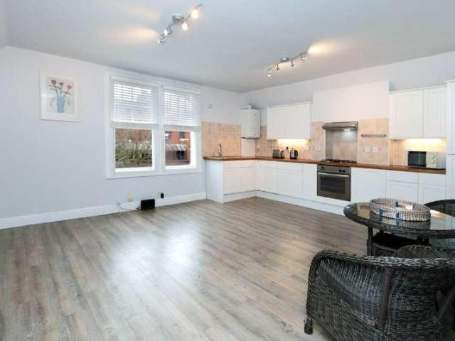 1 bed flat for sale