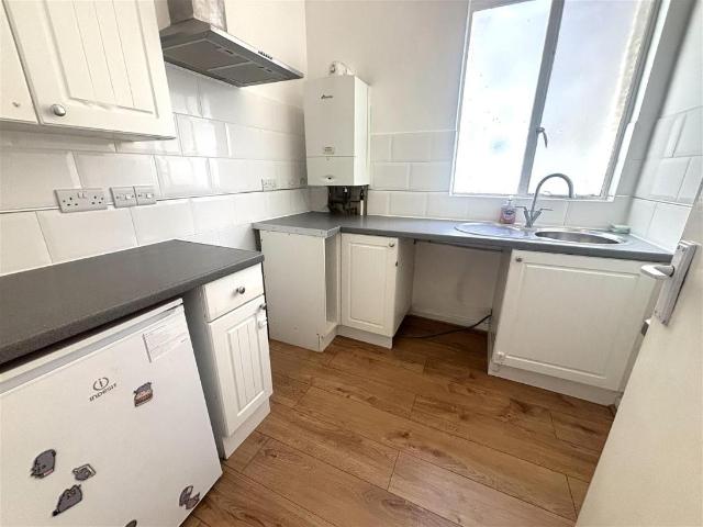 1 bed flat for sale