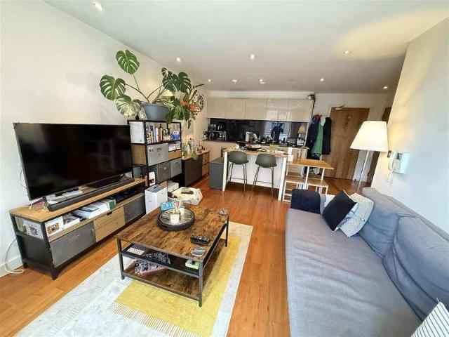 1 bed flat for sale
