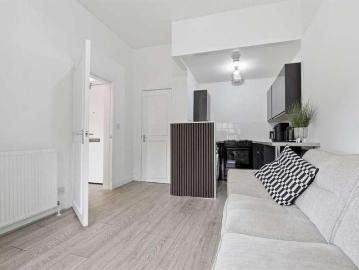 1 bed flat for sale