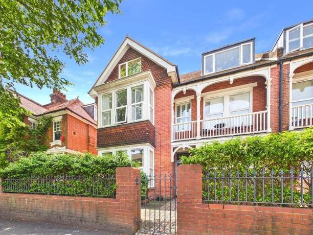 1 bed flat for sale