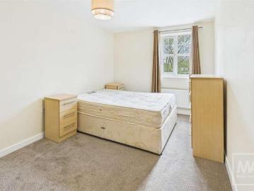 1 bed flat for sale