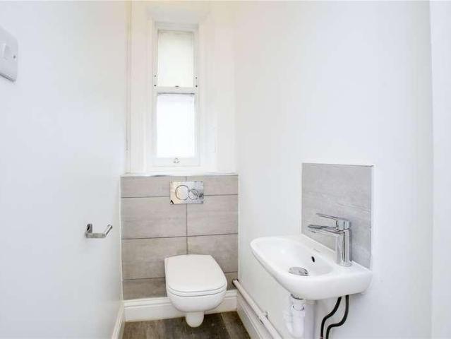 1 bed flat for sale