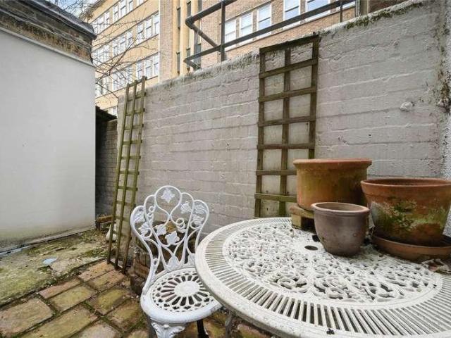 1 bed flat for sale