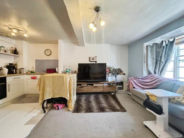 1 bed flat for sale