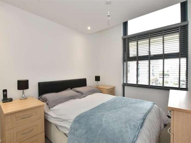 1 bed flat for sale