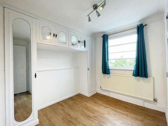 1 bed flat for sale