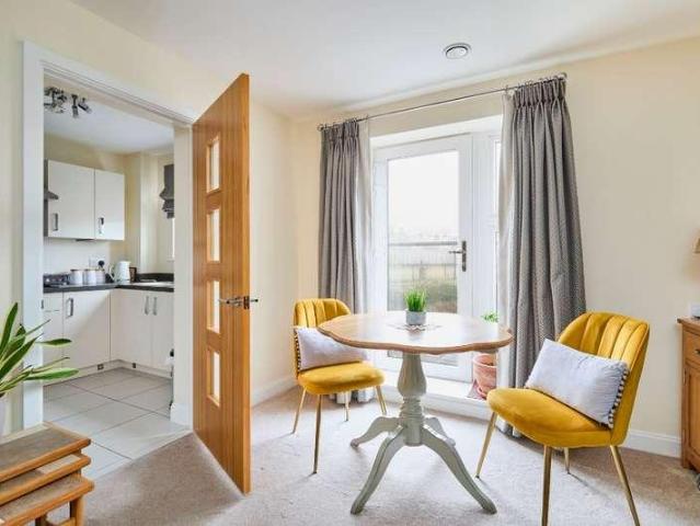1 bed flat for sale