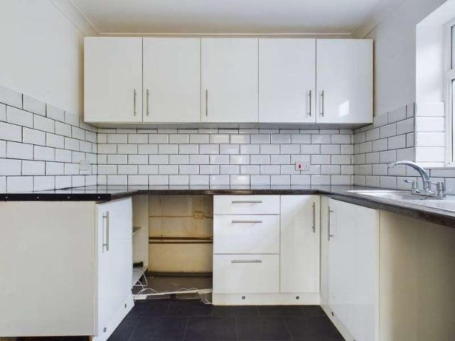 1 bed flat for sale