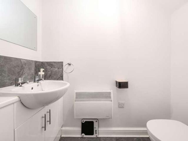 1 bed flat for sale