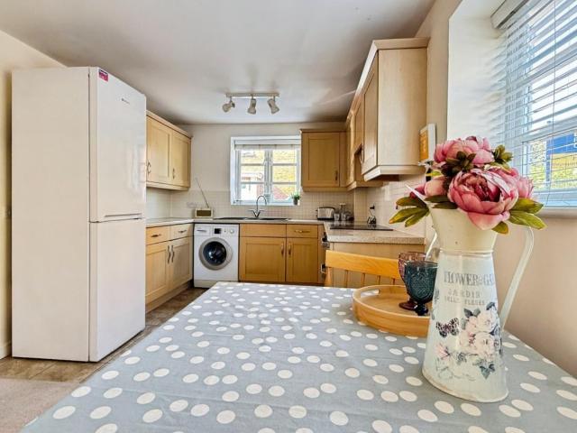 1 bed flat for sale