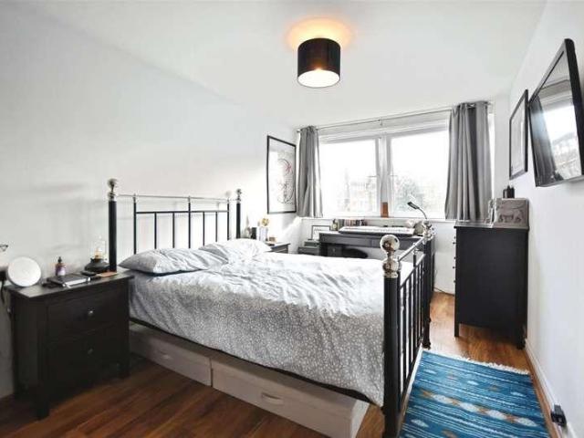 1 bed flat for sale