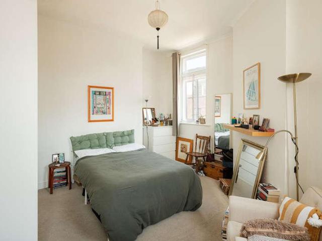 1 bed flat for sale