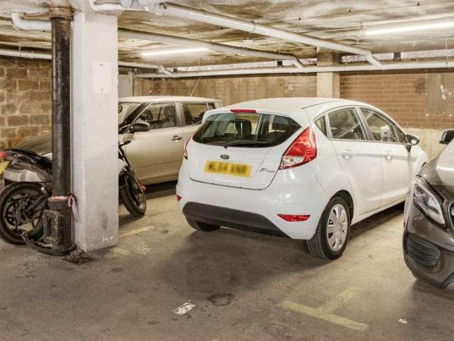 1 bed flat for sale