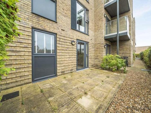 1 bed flat for sale