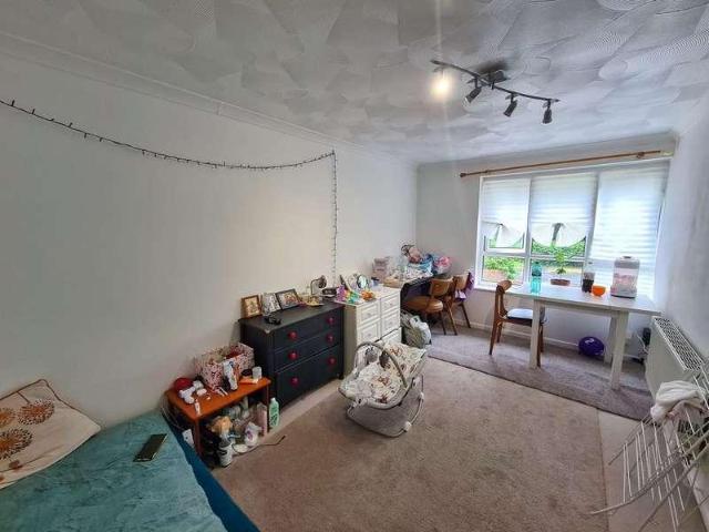 1 bed flat for sale