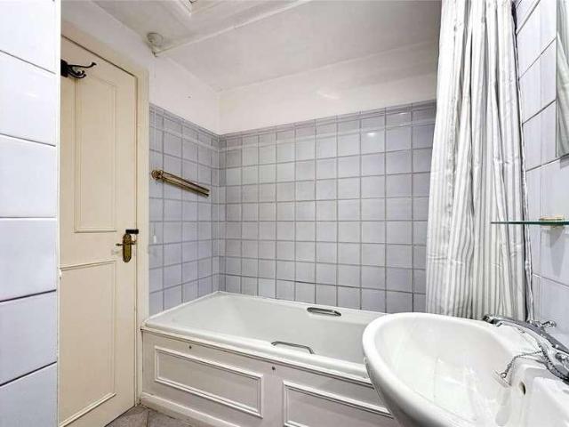 1 bed flat for sale