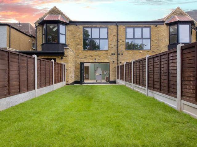 1 bed flat for sale